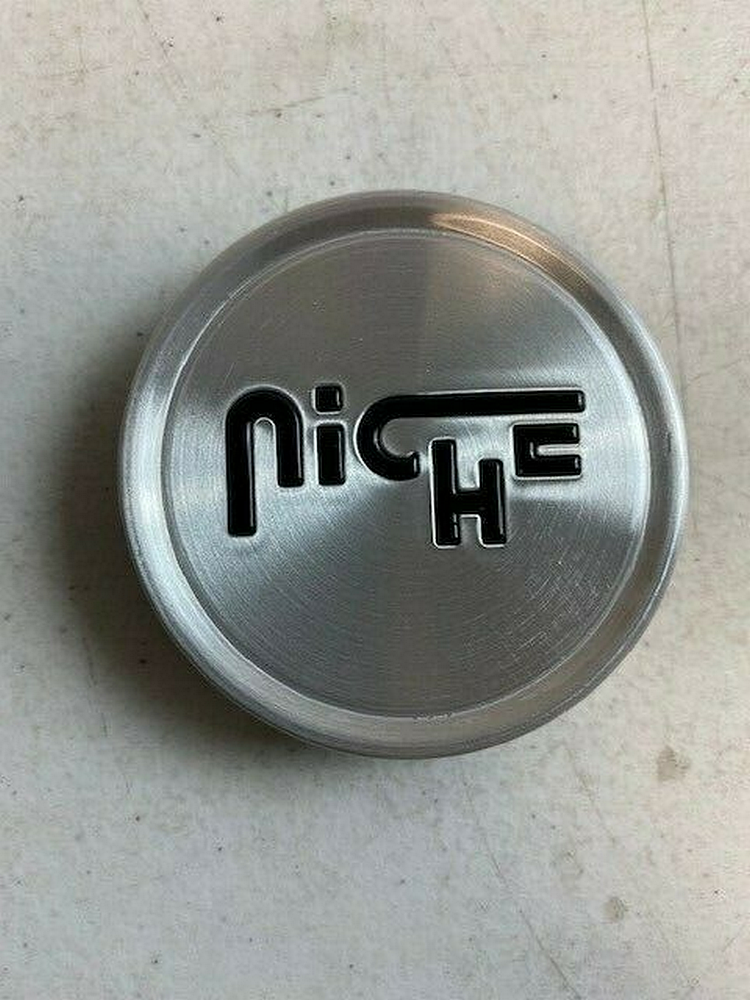 Niche 1PC - NICHE 2.70"FLAT CAP-GL-BRUSH/BLACK LOGO