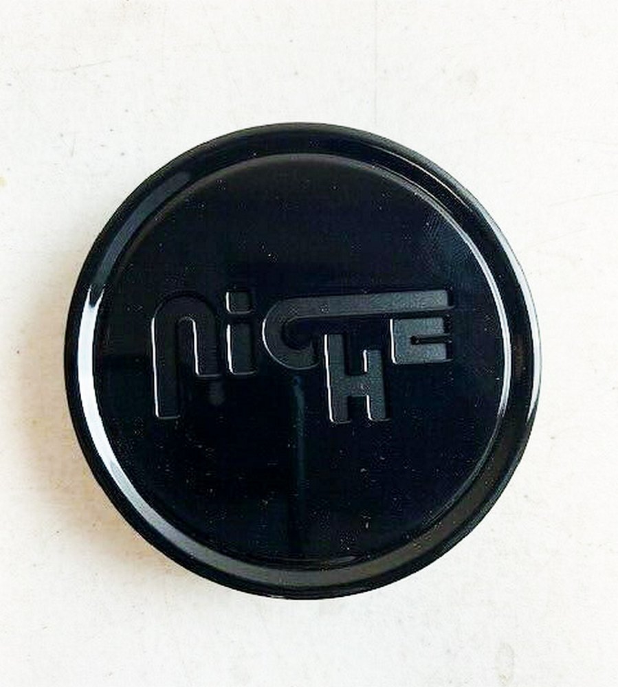Niche 1PC - NICHE 2.95"FLAT CAP-GL-BLK W/ MATTE LOGO