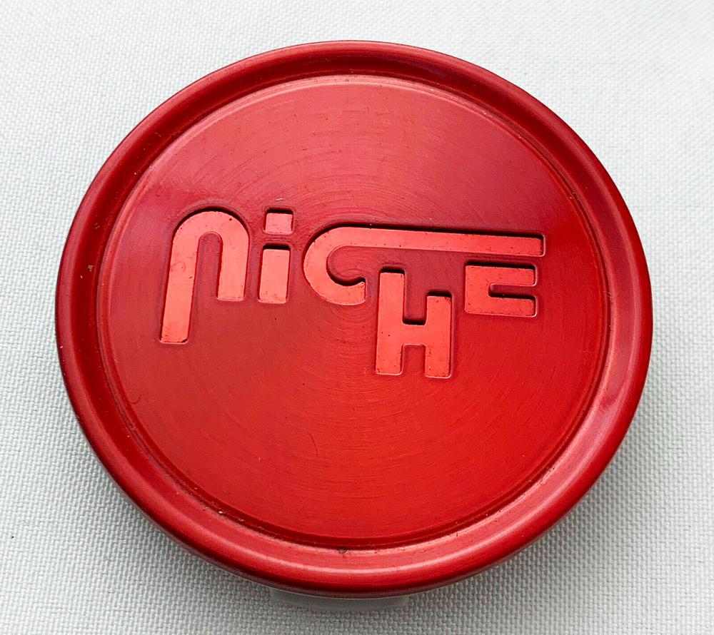 Niche 1PC - NICHE 2.70" FLAT CAP-RED GLOSS